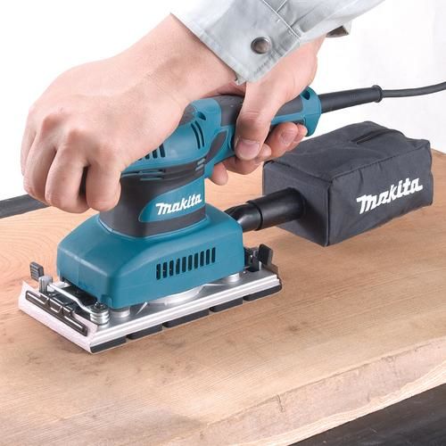 Lixadeira orbital para lixa 93 x 228 mm de 190 watts com coletor de pó - BO3710 220V Lixadeira orbital para lixa 93 x 228 mm de 190 watts com coletor de pó - BO3710 220V